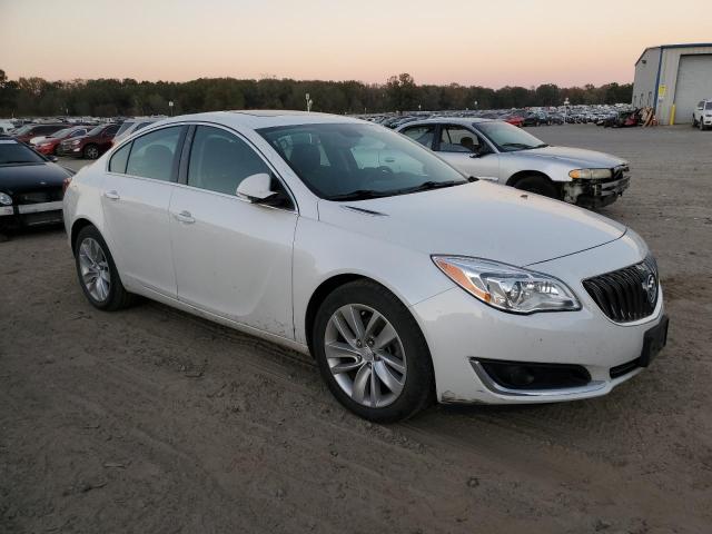 2G4GR5GX8H9153954 - 2017 BUICK REGAL PREMIUM WHITE photo 4