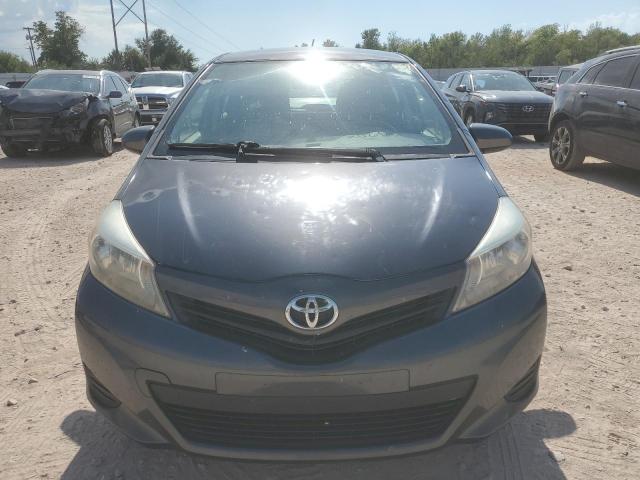 JTDKTUD35DD556993 - 2013 TOYOTA YARIS GRAY photo 5