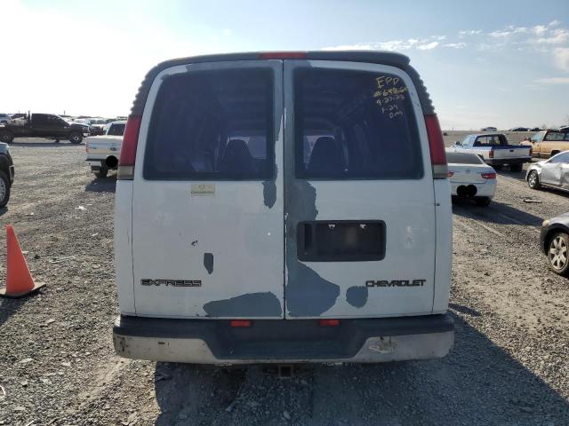 1GCHG35R411117468 - 2001 CHEVROLET EXPRESS G3 WHITE photo 6