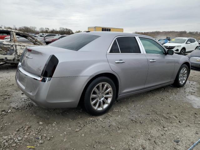 2C3CCAET2DH675769 - 2013 CHRYSLER 300C GRAY photo 3