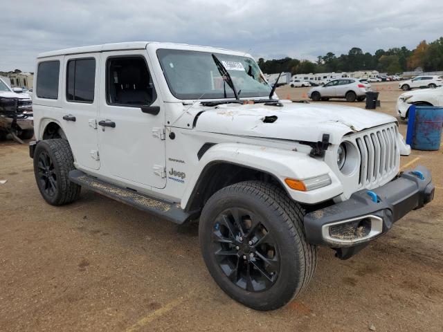1C4JJXP61NW170246 - 2022 JEEP WRANGLER U SAHARA 4XE WHITE photo 4