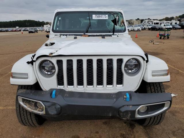 1C4JJXP61NW170246 - 2022 JEEP WRANGLER U SAHARA 4XE WHITE photo 5