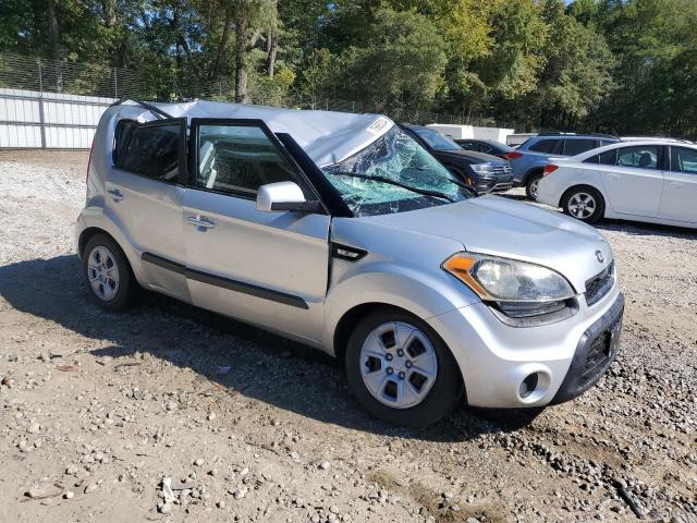 KNDJT2A5XD7509494 - 2013 KIA SOUL GRAY photo 4