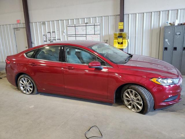 3FA6P0H7XHR211926 - 2017 FORD FUSION SE BURGUNDY photo 4