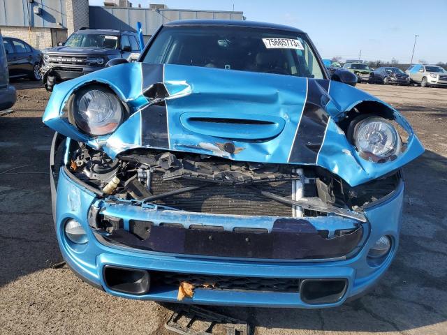 WMWXP7C58G3B33947 - 2016 MINI COOPER S BLUE photo 5