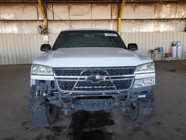 2GCEC13V861349396 - 2006 CHEVROLET SILVERADO C1500 WHITE photo 5