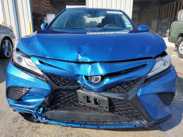 4T1K61AK5LU394925 - 2020 TOYOTA CAMRY XSE BLUE photo 5