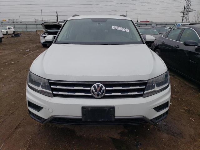 3VV0B7AX2JM068234 - 2018 VOLKSWAGEN TIGUAN S WHITE photo 5