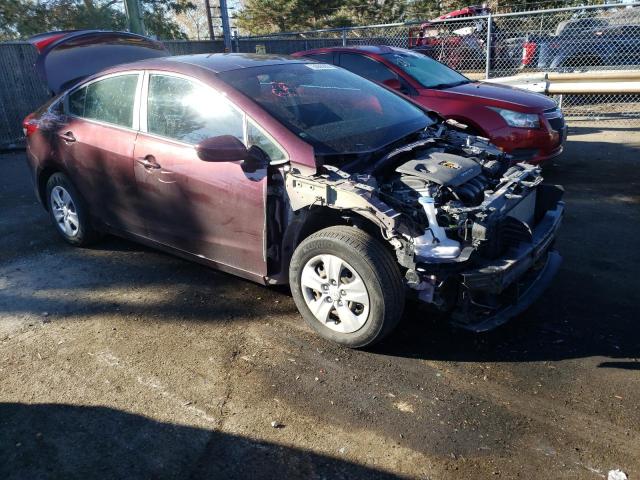 3KPFK4A71JE190245 - 2018 KIA FORTE LX MAROON photo 4