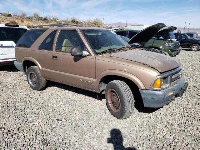 1GNCT18W5VK104375 - 1997 CHEVROLET BLAZER GOLD photo 4