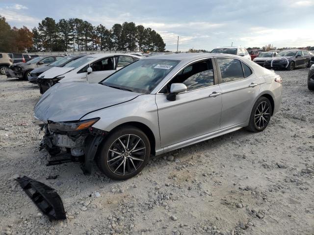 4T1G11AK0PU838786 - 2023 TOYOTA CAMRY SE NIGHT SHADE SILVER photo 1