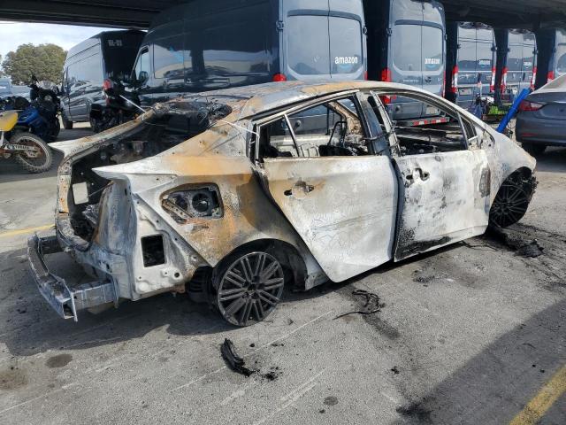 JTDKARFP1K3115061 - 2019 TOYOTA PRIUS PRIM 银色 照片 3