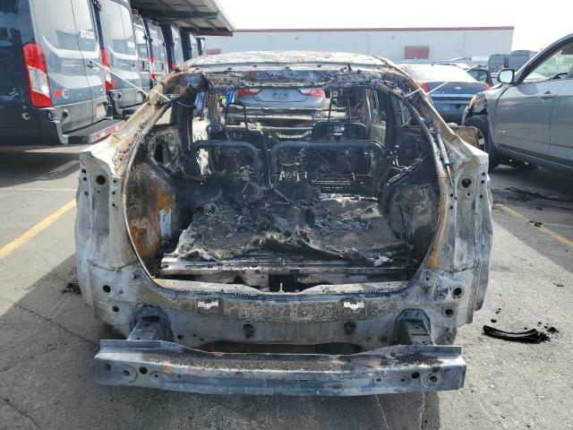 JTDKARFP1K3115061 - 2019 TOYOTA PRIUS PRIM 银色 照片 6