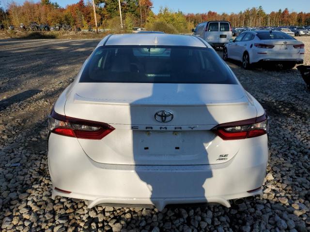 4T1G11BK3RU129383 - 2024 TOYOTA CAMRY SE NIGHT SHADE WHITE photo 6