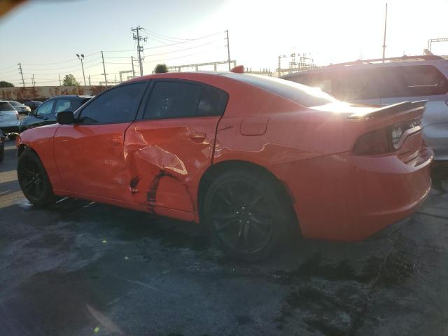 2C3CDXHG6GH302320 - 2016 DODGE CHARGER SXT RED photo 2