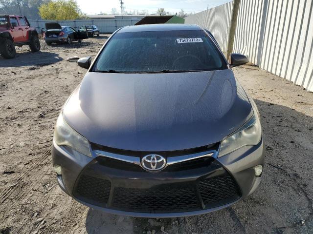 4T1BF1FK5HU297174 - 2017 TOYOTA CAMRY LE GRAY photo 5