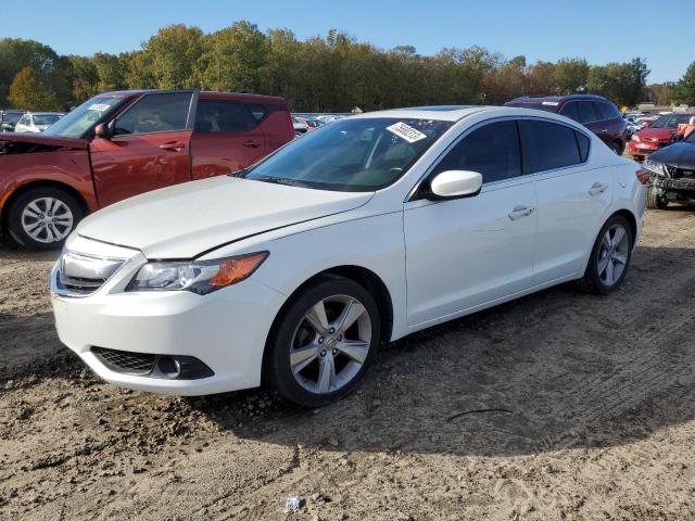 19VDE1F77DE013833 - 2013 ACURA ILX 20 TECH WHITE photo 1