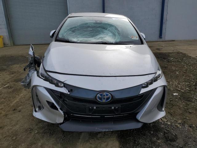 JTDKARFP1H3030701 - 2017 TOYOTA PRIUS PRIM 银色 照片 5