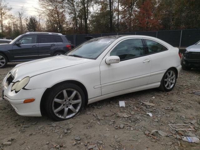 WDBRN40J04A570460 - 2004 MERCEDES-BENZ C 230K SPORT COUPE WHITE photo 1