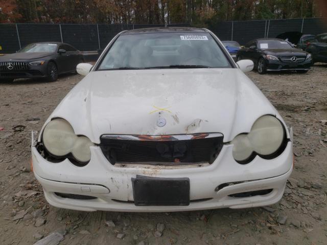 WDBRN40J04A570460 - 2004 MERCEDES-BENZ C 230K SPORT COUPE WHITE photo 5