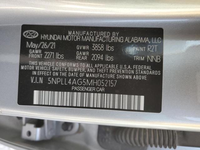 5NPLL4AG5MH052157 - 2021 HYUNDAI ELANTRA SE SILVER photo 12