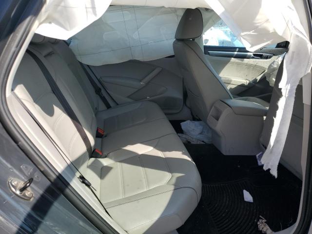 1VWDT7A3XHC069246 - 2017 VOLKSWAGEN PASSAT R-LINE ნაცრისფერი ფოტო 10