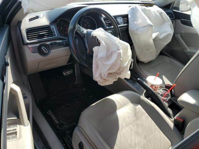 1VWDT7A3XHC069246 - 2017 VOLKSWAGEN PASSAT R-LINE ნაცრისფერი ფოტო 8