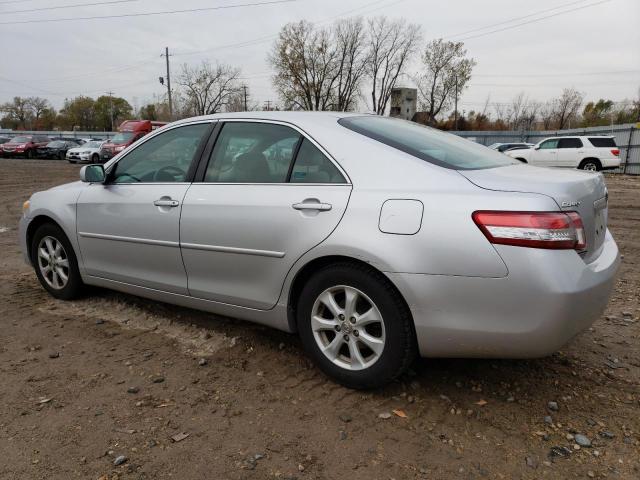 4T4BF3EK2BR091336 - 2011 TOYOTA CAMRY BASE SILVER photo 2