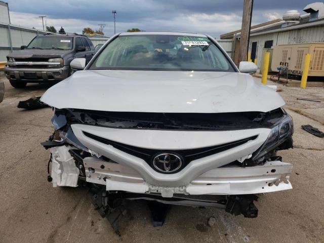 4T1T11BK9PU091184 - 2023 TOYOTA CAMRY SE NIGHT SHADE WHITE photo 5