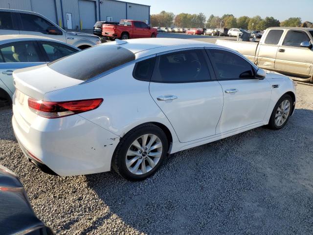 5XXGT4L38GG006835 - 2016 KIA OPTIMA LX WHITE photo 3