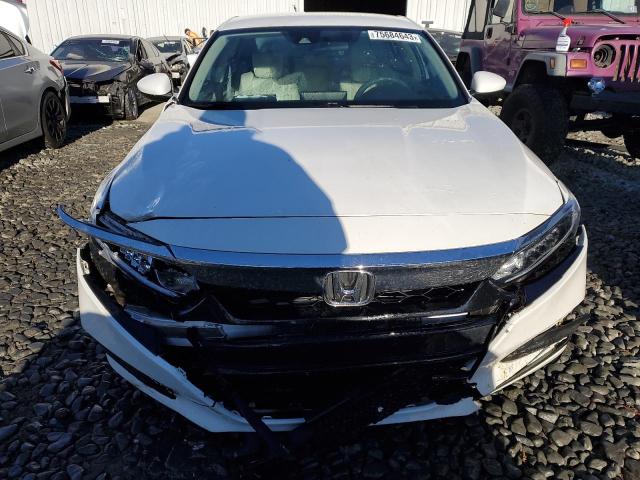 1HGCV1F11JA091426 - 2018 HONDA ACCORD LX WHITE photo 5