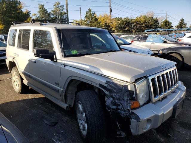 1J8HG48P17C702000 - 2007 JEEP COMMANDER SILVER photo 4