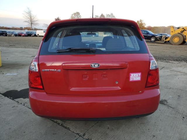 KNAFE162955099984 - 2005 KIA SPECTRA RED photo 6