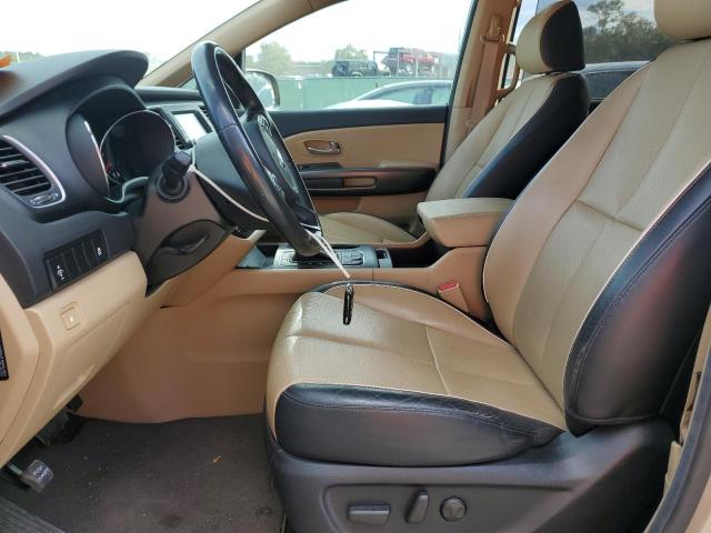 KNDMB5C13H6293592 - 2017 KIA SEDONA LX BEIGE photo 7