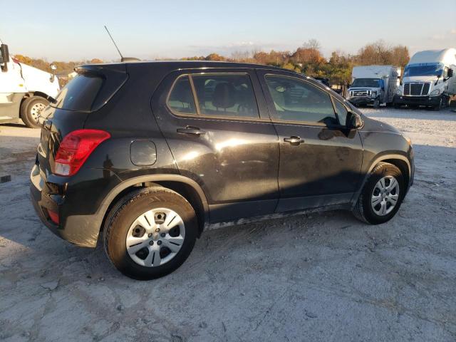 3GNCJKSB2JL276292 - 2018 CHEVROLET TRAX LS BLACK photo 3