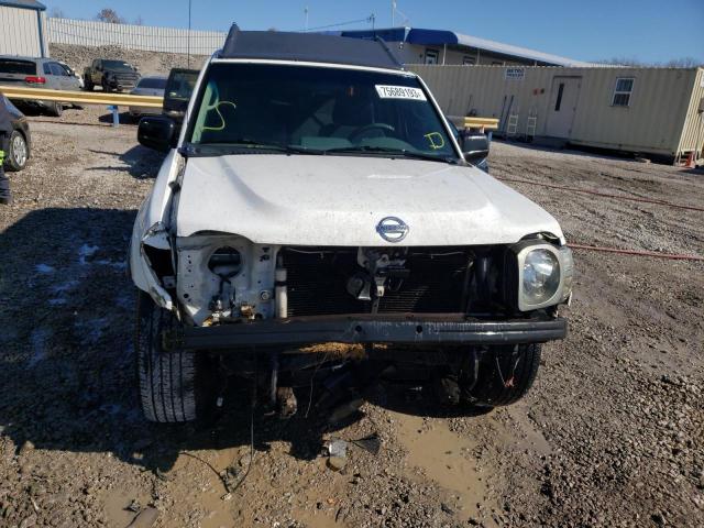 5N1ED28T44C622282 - 2004 NISSAN XTERRA XE WHITE photo 5