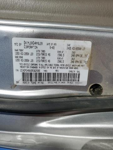 2C4GP24R03R362595 - 2003 CHRYSLER TOWN & COU ვერცხლისფერი ფოტო 13