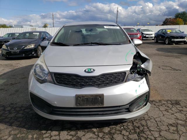 KNADM4A35F6449862 - 2015 KIA RIO LX SILVER photo 5