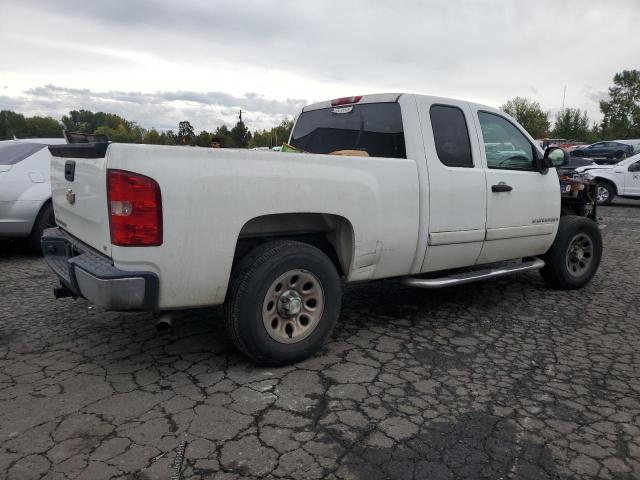 1GCEC19C58Z333446 - 2008 CHEVROLET SILVERADO C1500 WHITE photo 3