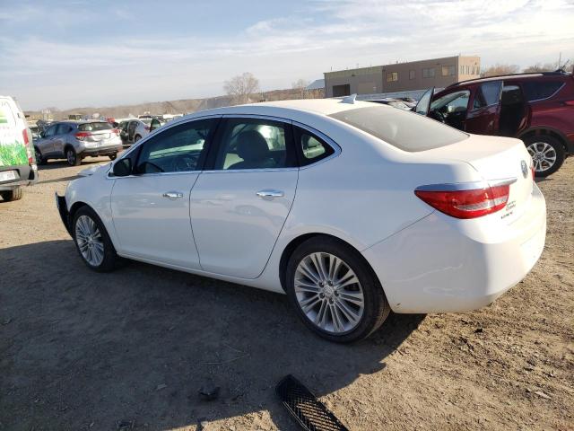 1G4PP5SK2D4230459 - 2013 BUICK VERANO WHITE photo 2