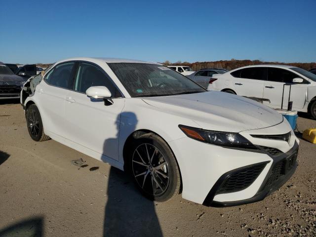 4T1T11AK3PU169198 - 2023 TOYOTA CAMRY SE NIGHT SHADE WHITE photo 4