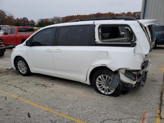 5TDYK3DC9BS103954 - 2011 TOYOTA SIENNA XLE WHITE photo 2