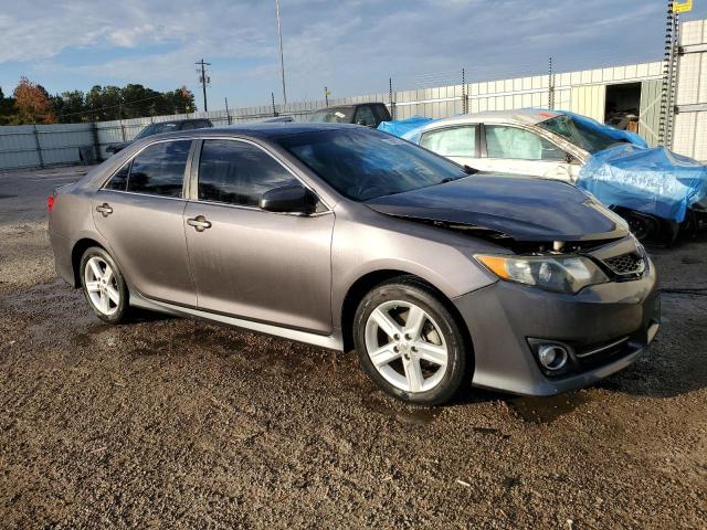 4T1BF1FK8EU795946 - 2014 TOYOTA CAMRY L GRAY photo 4