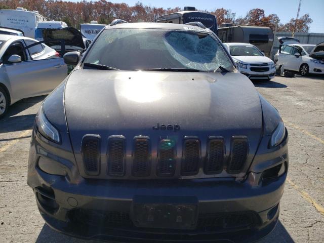 1C4PJMCX8JD588736 - 2018 JEEP CHEROKEE LATITUDE GRAY photo 5