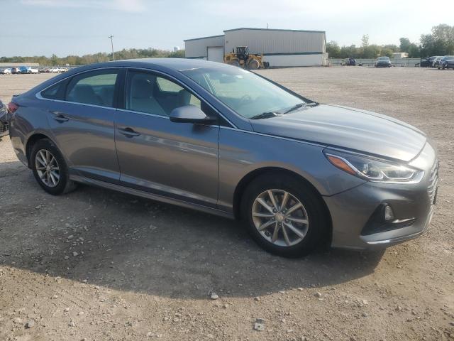 5NPE24AF8JH693477 - 2018 HYUNDAI SONATA SE SILVER photo 4