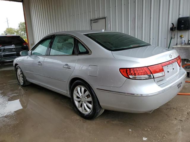 KMHFC46F27A204481 - 2007 HYUNDAI AZERA SE SILVER photo 2