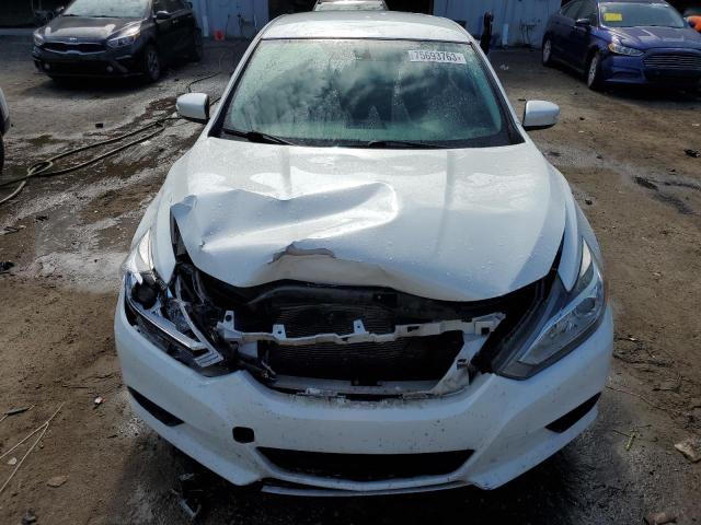 1N4AL3AP8HC156778 - 2017 NISSAN ALTIMA 2.5 WHITE photo 5