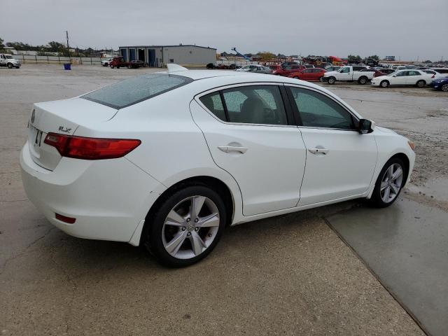 19VDE1F7XFE004420 - 2015 ACURA ILX 20 TECH WHITE photo 3