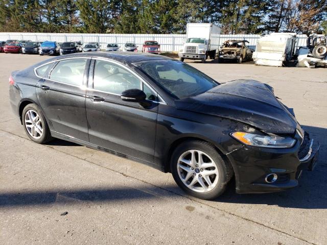 1FA6P0HD3F5118672 - 2015 FORD FUSION SE BLACK photo 4