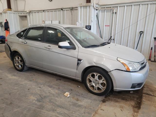 1FAHP35N78W198904 - 2008 FORD FOCUS SE SILVER photo 4